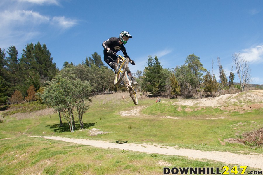 Danny Young making use of the large table top at the bottom of the course 